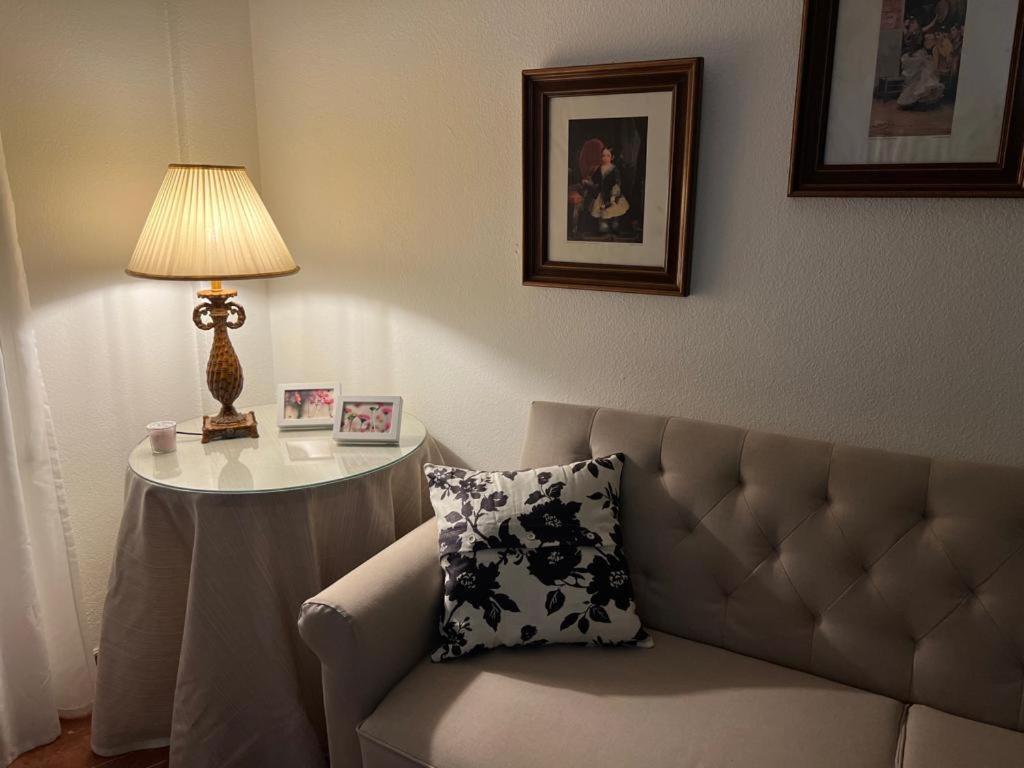 Apartamento Turistico R. Gonzalez Abreu Siviglia Esterno foto